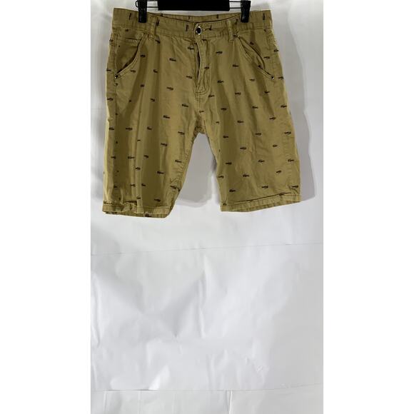 JEANS FASHION Men's Tan Alligator Print Chino Shorts SZ 34 - Picture 1 of 9